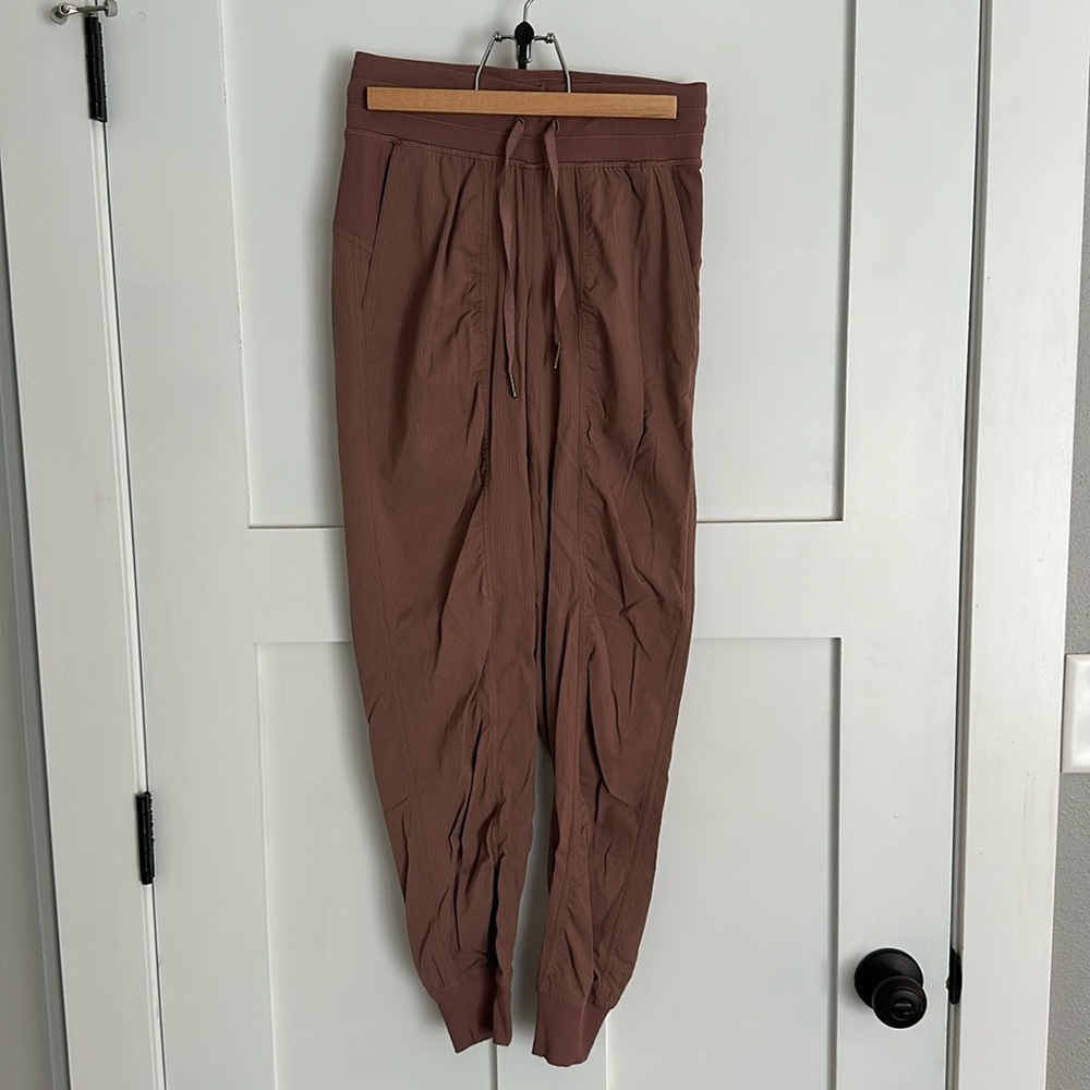 Lululemon Dance Studio mid-rise jogger full length
